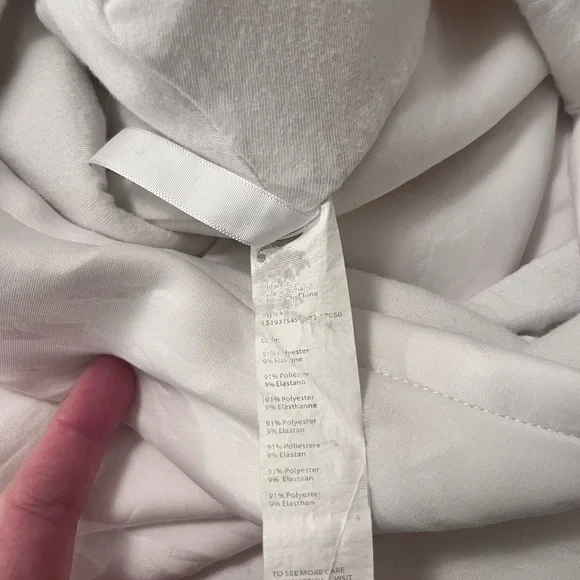 Fabletics Lotta Cocoon Hoodie II - Picture 7 of 7